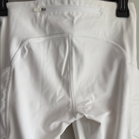 White Lululemon 4/ 28” inseam High-Waisted Leggings with Pockets - Picture 5 of 6